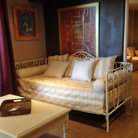 Σπίτι διακοπών Sleeps 8 Pool
